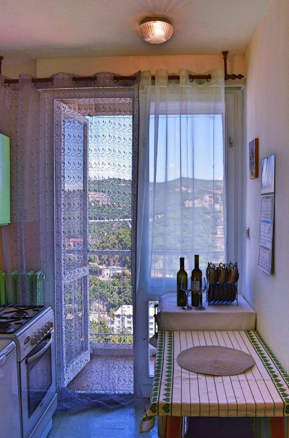 Bright And Charming Studio Apartment Риека Экстерьер фото