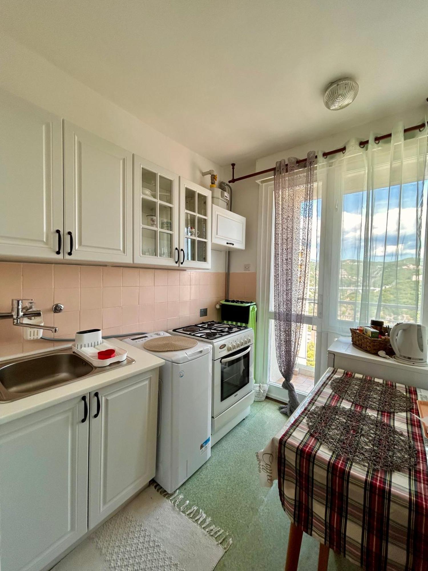 Bright And Charming Studio Apartment Риека Экстерьер фото