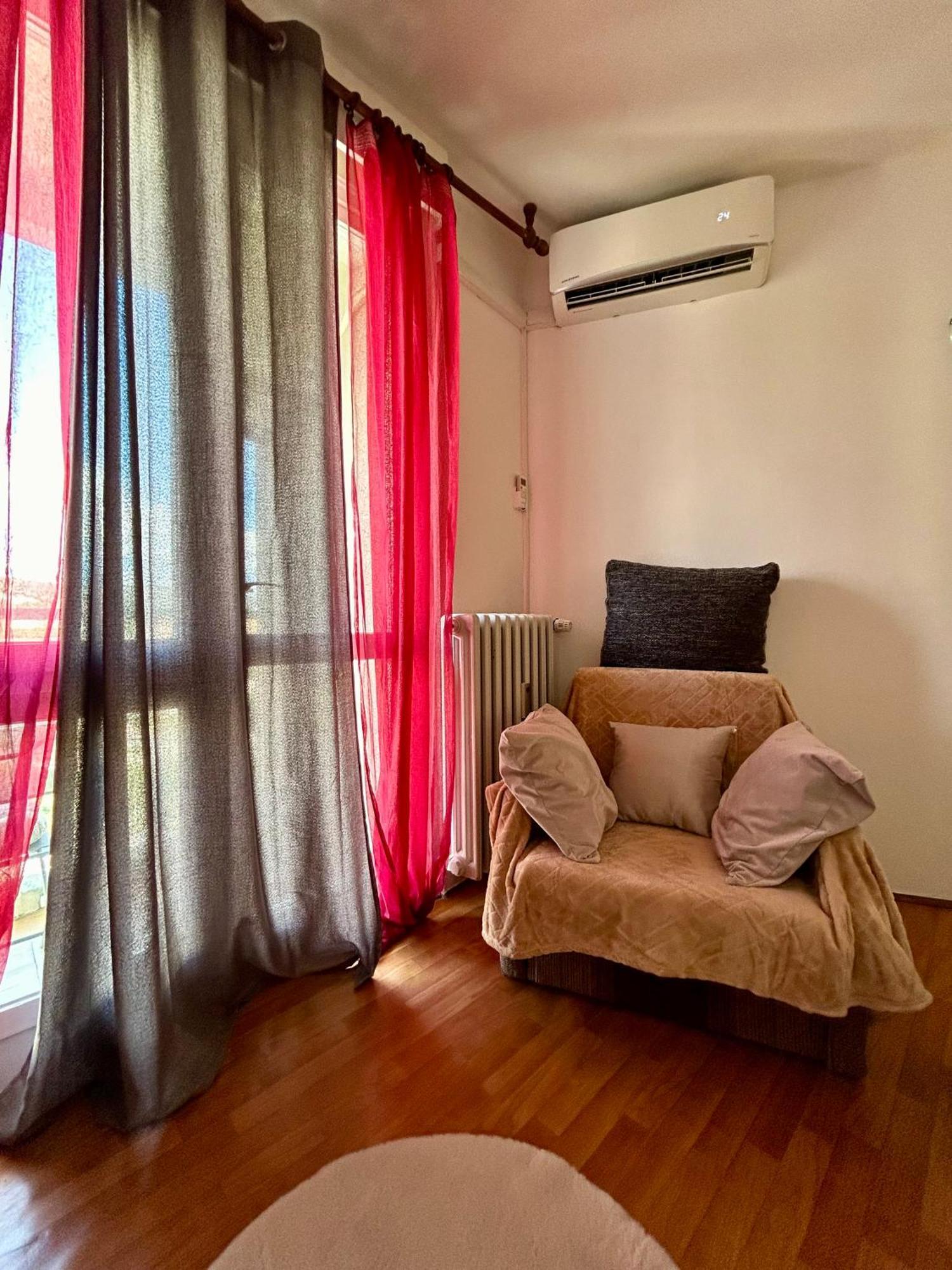 Bright And Charming Studio Apartment Риека Экстерьер фото